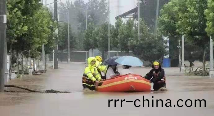 暴(bao)雨中的力量(liang)
